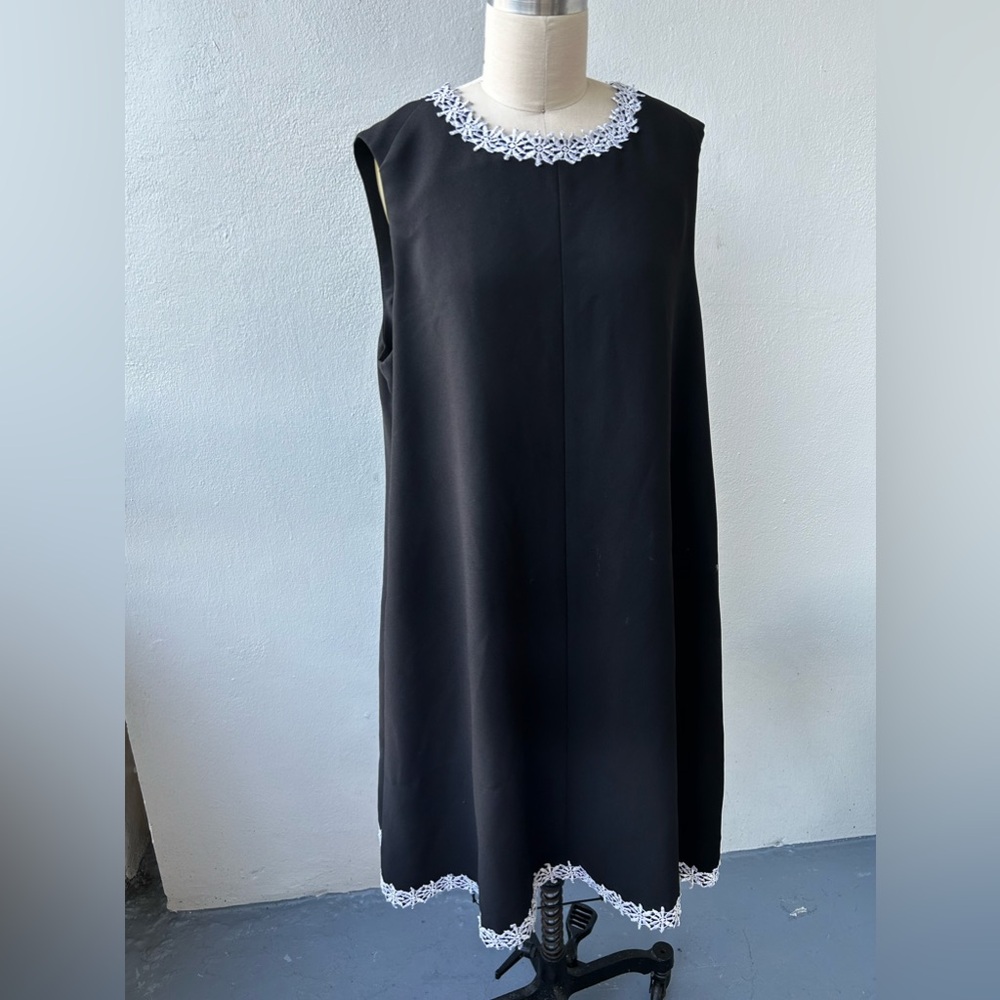 Black dress cocktail